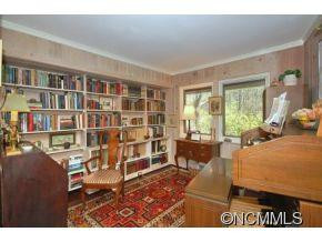 1467 Carolina Drive - Photo 7