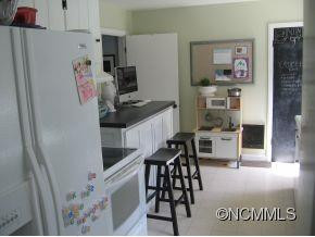 39 Appletree St. - Photo 3