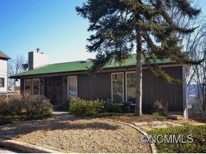 40 GRANDVIEW DRIVE