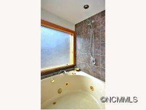 40 GRANDVIEW DRIVE - Photo 13