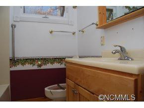 224 Vance St. - Photo 5