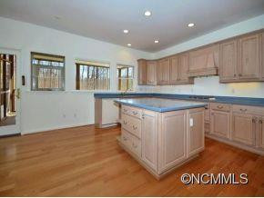 136 BERRY CREEK DRIVE - Photo 10