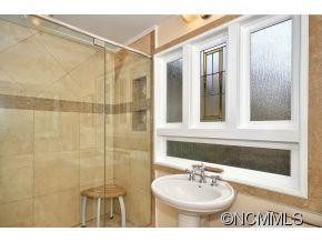 50 Midland Drive - Photo 14