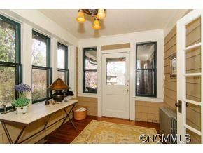 204 Pearson Drive - Photo 2