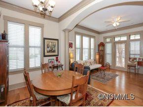 61 STAMFORD - Photo 3
