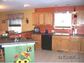 137 Red Cedar Drive - Photo 2