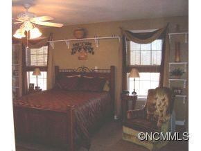 137 Red Cedar Drive - Photo 8