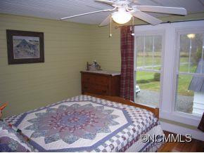 3910 BEECH GLEN ROAD - Photo 11