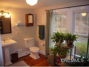 3910 BEECH GLEN ROAD - Photo 14