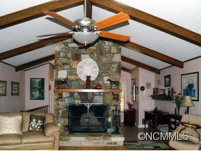 112 Wolf Court - Photo 11