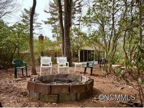 24 PEACHTREE LANE - Photo 2