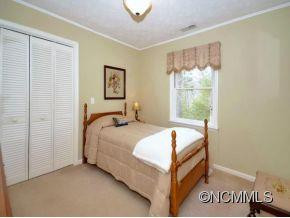 24 PEACHTREE LANE - Photo 7