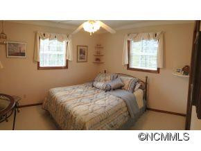 138 Wendy Lane - Photo 13
