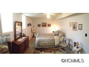 138 Wendy Lane - Photo 17