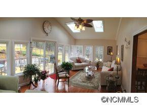 138 Wendy Lane - Photo 7