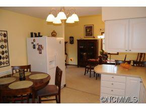 138 Wendy Lane - Photo 10
