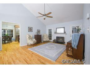 27 FAIRWAY VIEW DR - Photo 4