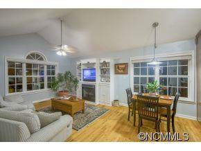 27 FAIRWAY VIEW DR - Photo 8
