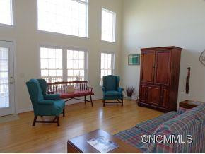 331 Raccoon Point - Photo 10