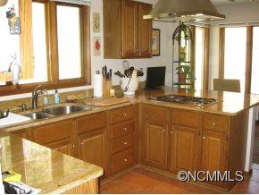 223 Robinhood Road - Photo 16