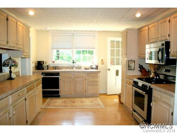 2505 Kanuga Road - Photo 3