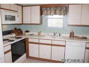 805 Abbey Circle - Photo 3