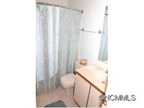 805 Abbey Circle - Photo 8