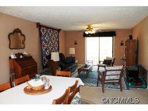 118 Forsythia Hedge Drive - Photo 4