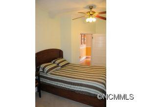 411 GLOVER ST - Photo 20