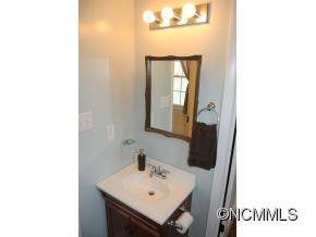 411 GLOVER ST - Photo 22