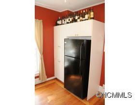 411 GLOVER ST - Photo 5