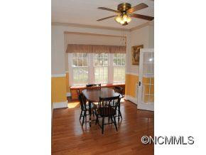 411 GLOVER ST - Photo 9