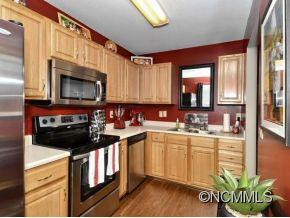 712 CARLYLE WAY - Photo 7