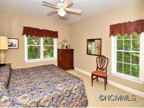 209 TALLYHO LANE - Photo 12