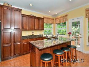 209 TALLYHO LANE - Photo 8