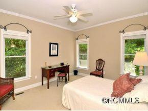 209 TALLYHO LANE - Photo 10