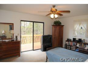 76 Hubbard Cir - Photo 12