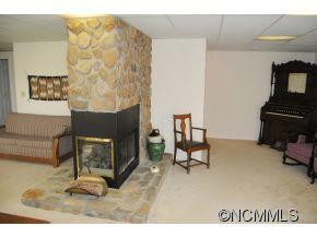 76 Hubbard Cir - Photo 18