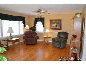 269 Orchard Dr - Photo 9