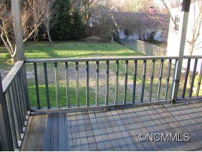 110 Pennsylvania Avenue - Photo 10