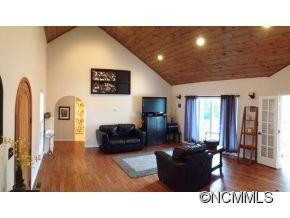 134 Buckeye Dr - Photo 3