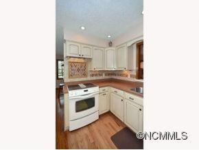 6 LAKESHORE LANE - Photo 12