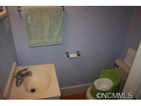 18 Monroe Place - Photo 10