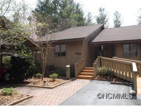 302 N Scarlet Oak Lane
