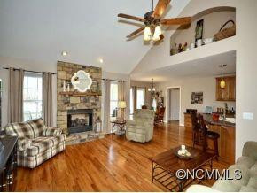 14 DENISE LANE - Photo 4