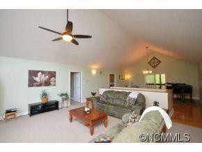 5 Hampton Lane - Photo 2