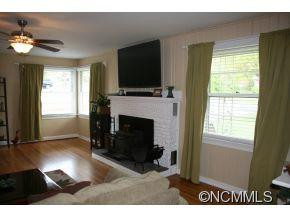 7 Robertson Street - Photo 4