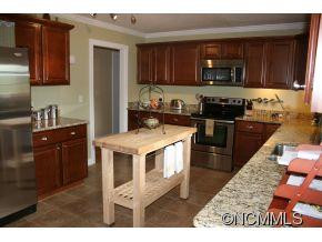 7 Robertson Street - Photo 7