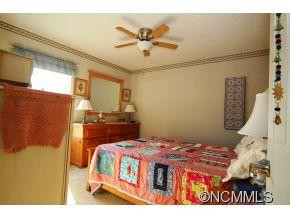 41 West Newberry - Photo 16