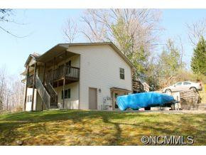 7 Timothy Ln - Photo 2